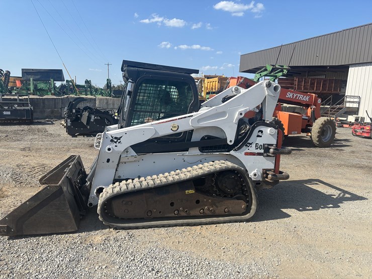 2012-bobcat-t870-image-8