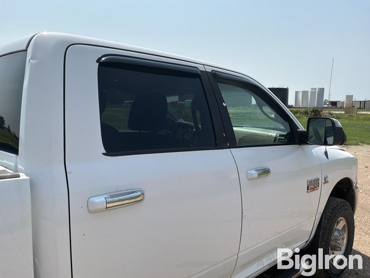 2011-dodge-ram-2500-image-14