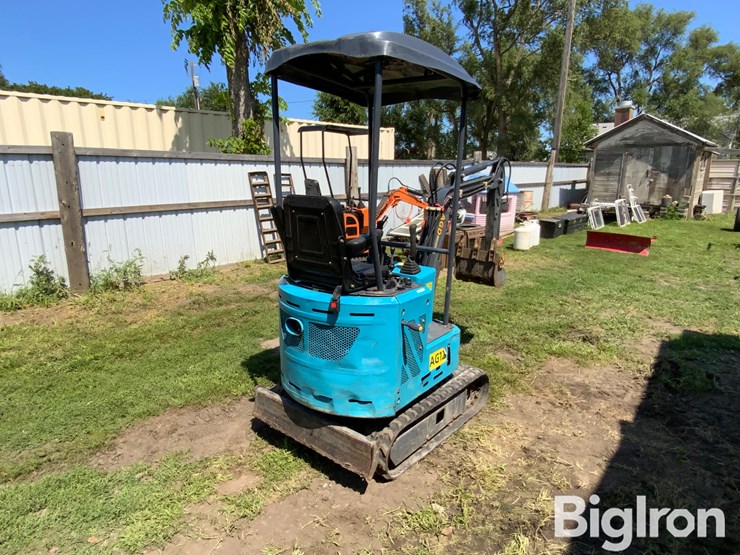 agd-industrial-mini-excavator-image-5