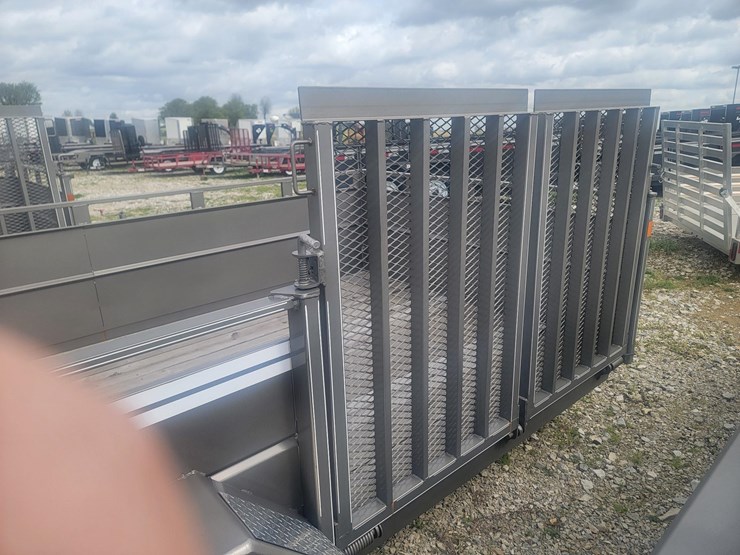 new-2022-cornpro-ut-16'-utility-trailer-image-8