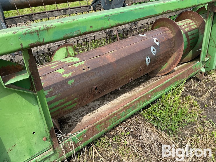 john-deere-216f-image-15