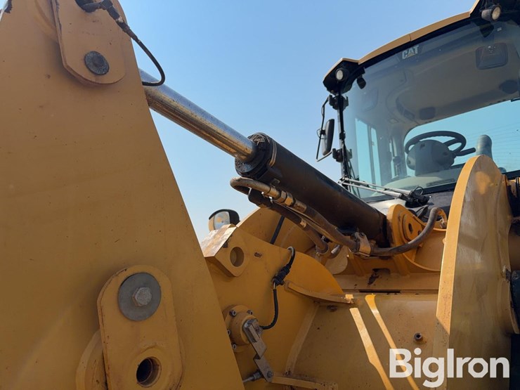 2013-caterpillar-924k-image-19