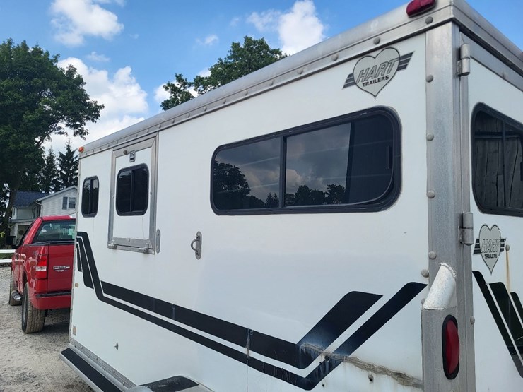 hart-tandem-axle-2-horse-bumper-trailer-w/tack-room-image-41