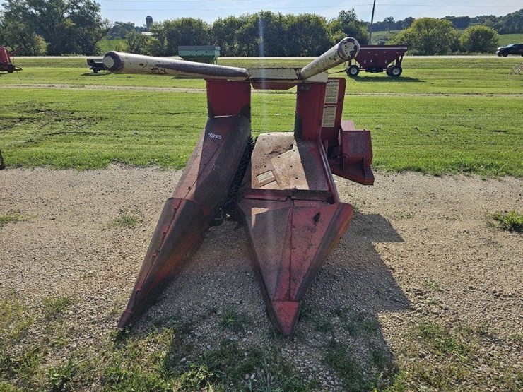 gehl-670-image-1