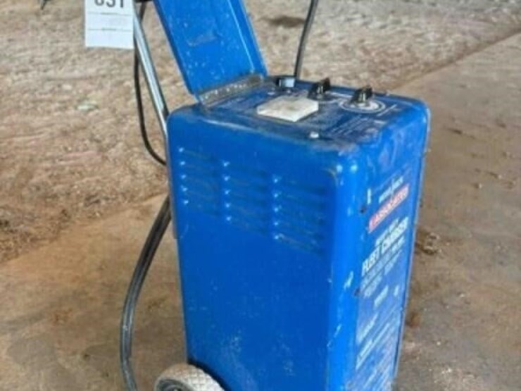 heavy-duty-fleet-charger-image-5