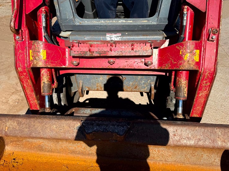 2020-takeuchi-tl8r2-image-6