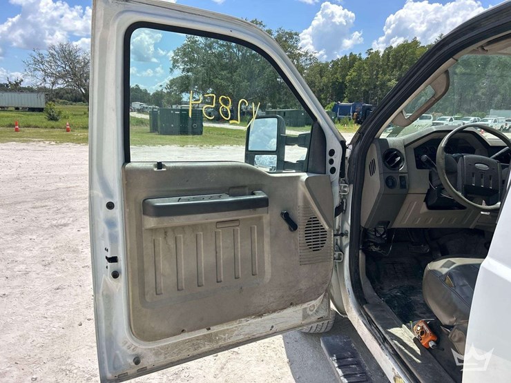 2008-ford-f350-image-11