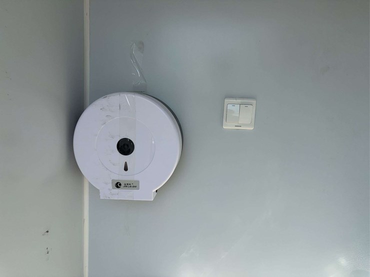 mobile-toilets-image-10