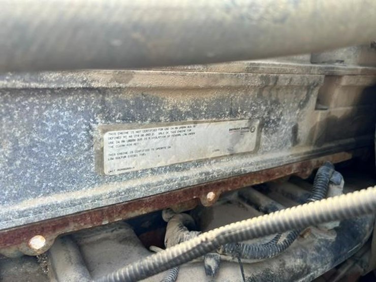 2006-freightliner-cst120-image-38