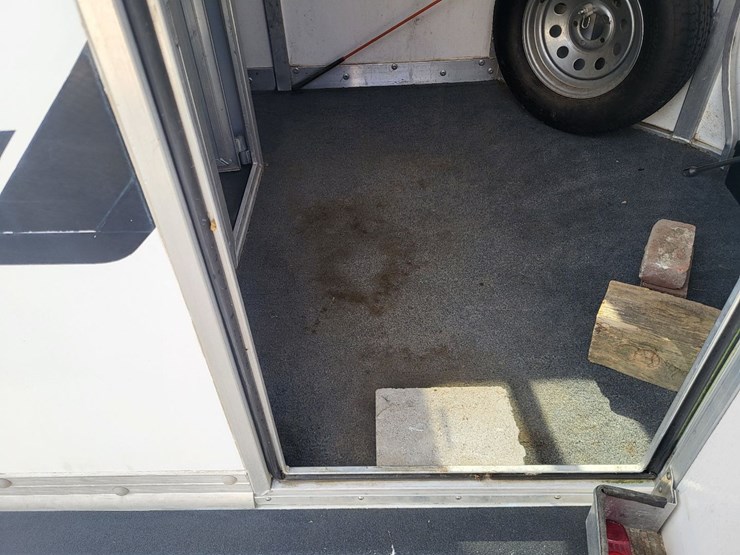 hart-tandem-axle-2-horse-bumper-trailer-w/tack-room-image-19