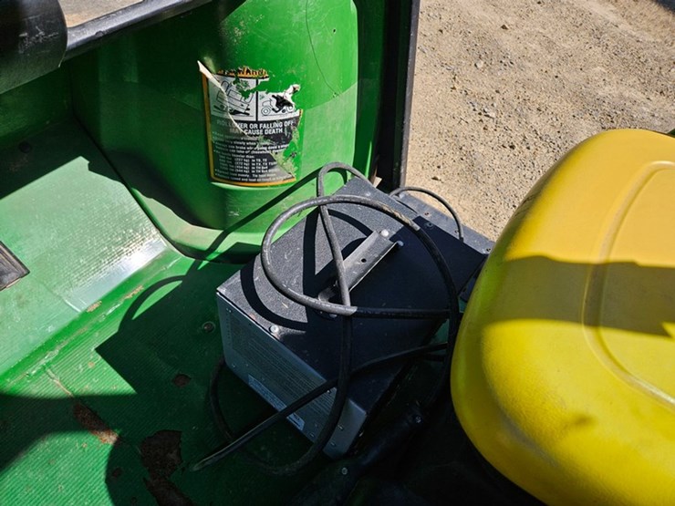 john-deere-gator-image-22