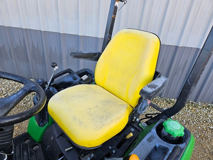 john-deere-1025r-image-23