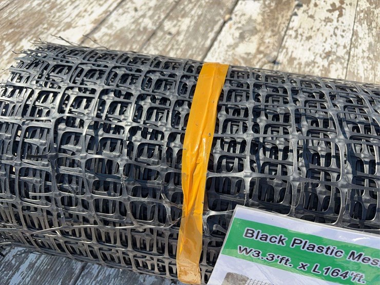 black-plastic-mesh-safety-fencing-roll-image-3