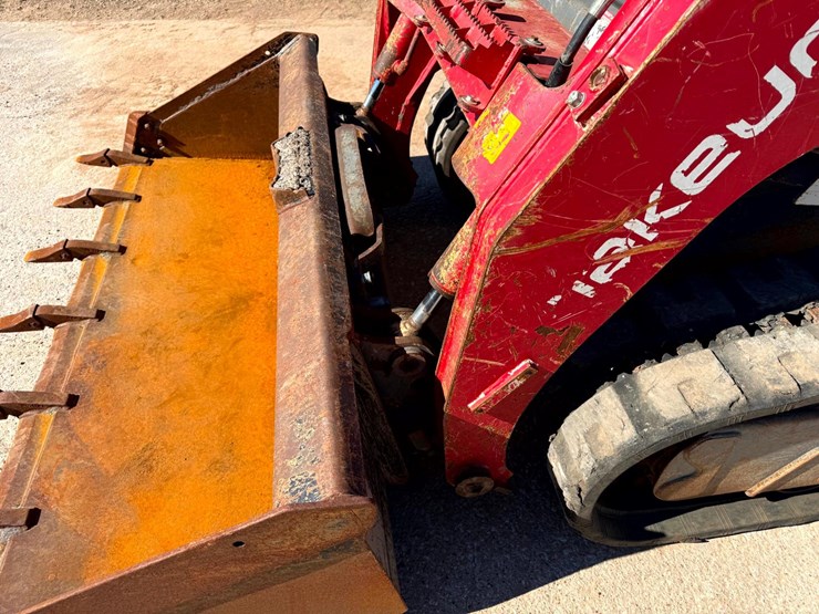 2020-takeuchi-tl8r2-image-8