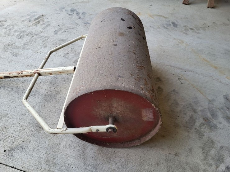 sears-pull-behind-lawn-roller-image-11