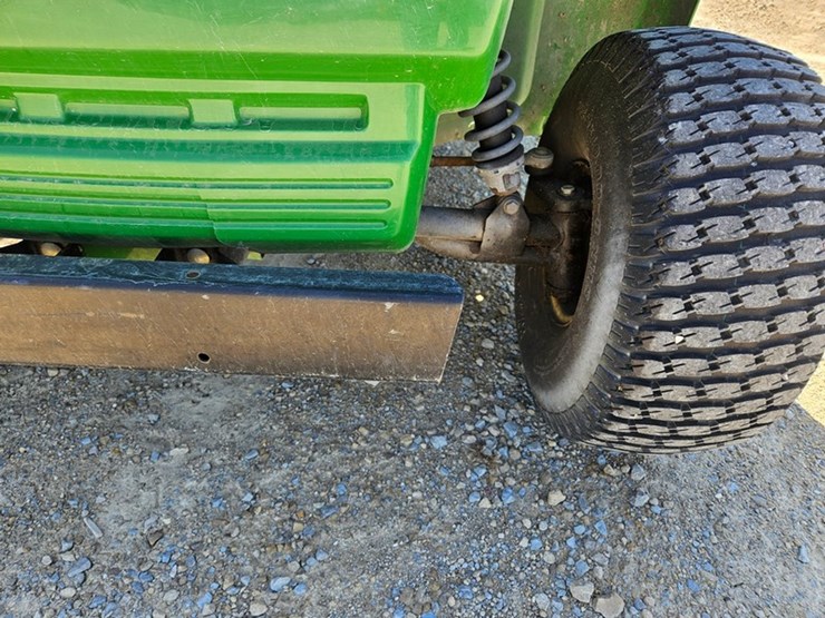 john-deere-gator-image-9