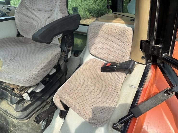 2004-agco-rt150-image-19
