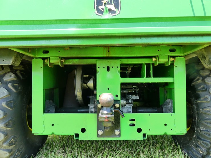 john-deere-gator-image-8