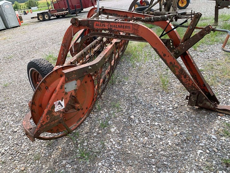 allis-chalmers-side-delivery-hay-rake-image-2
