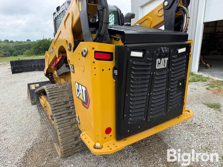 2025-caterpillar-275-image-15