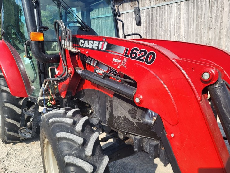 2016-case-ih-farmall-75c-image-45