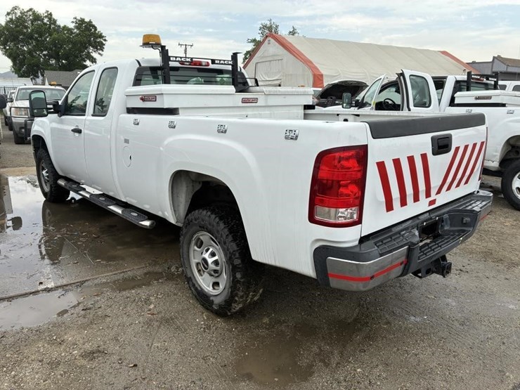 2012-gmc-sierra-2500hd-image-4