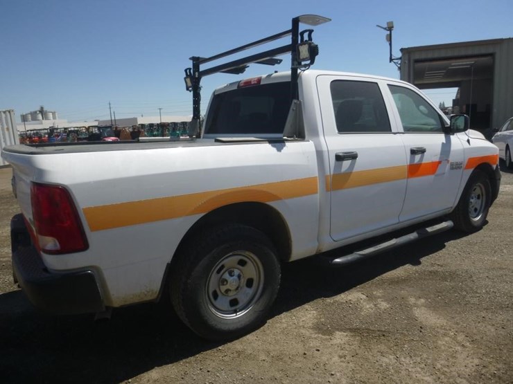 2016-dodge-1500-image-3