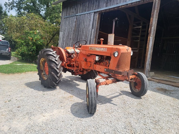 allis-chalmers-d14-tractor-image-1