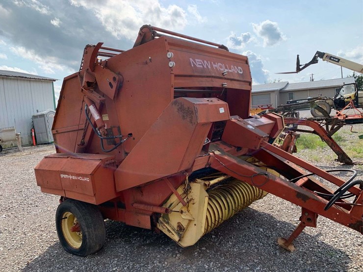 new-holland-846-image-9