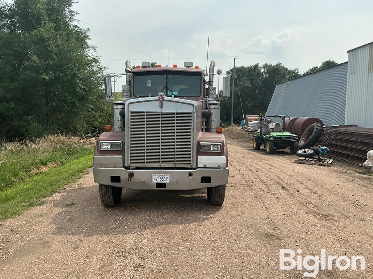 1989-kenworth-w900-image-2