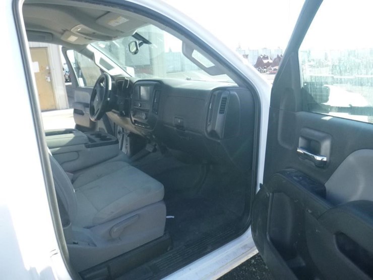 2018-chevrolet-2500-image-6