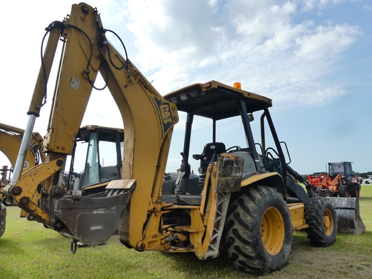 caterpillar-420d-image-3