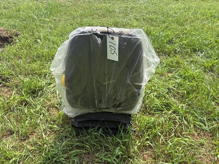 tractor-12-volt-air-seat---never-used-image-3