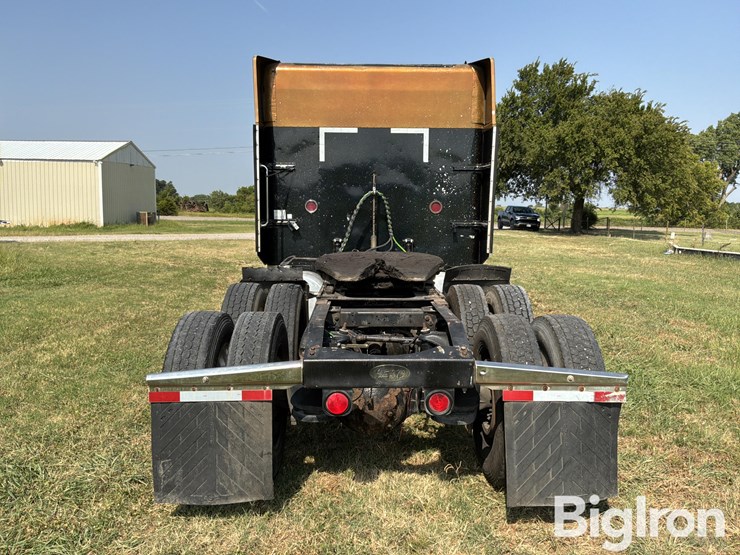 1997-peterbilt-379-image-6