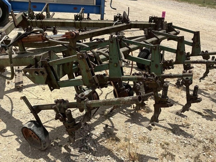 l2---jd-front-row-cultivator-ef00715-image-6
