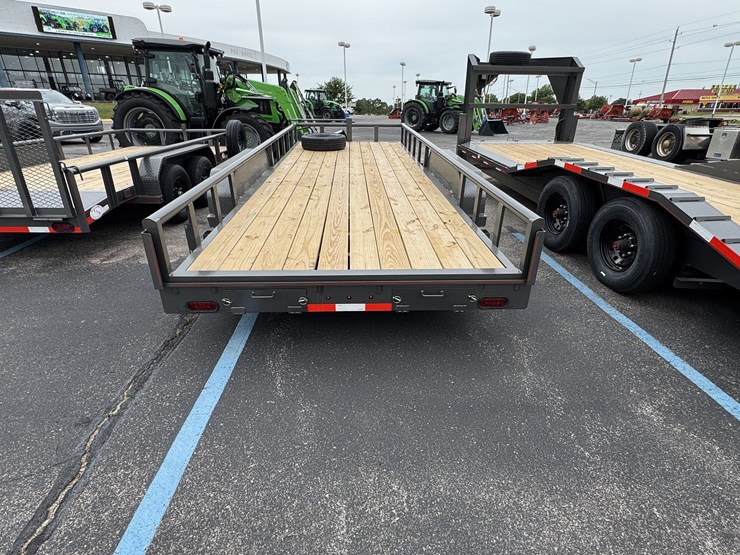 2026-bellwether-premier-20'-heavy-duty-pipe-top-trailer-image-4