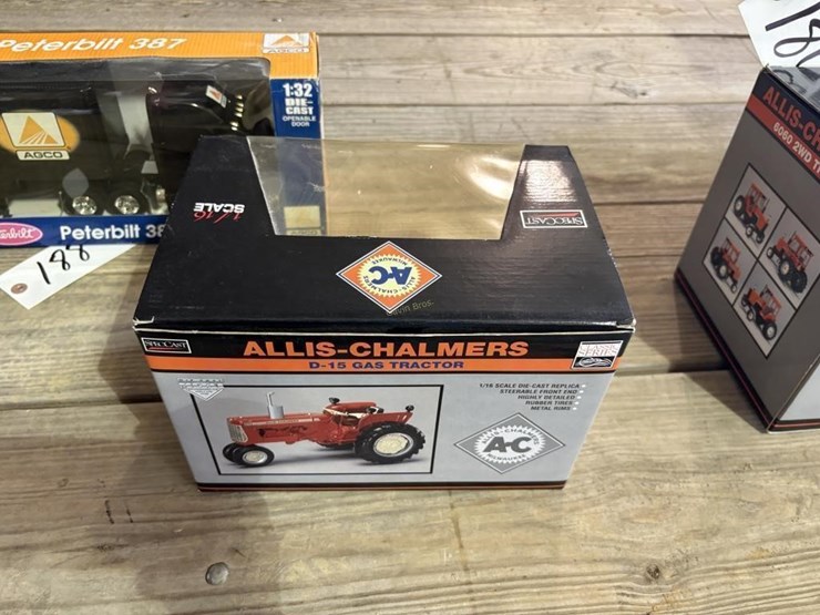 allis-chalmers-highly-detailed-d15-nf-by-speccast-image-5