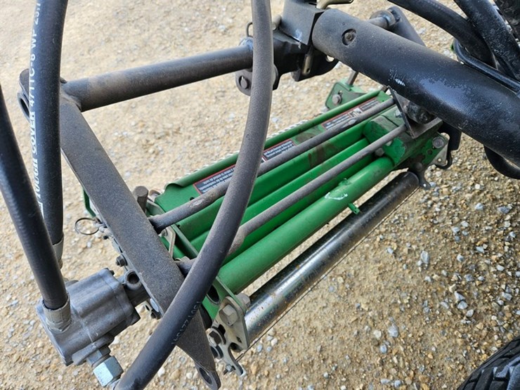 john-deere-3215a-image-10
