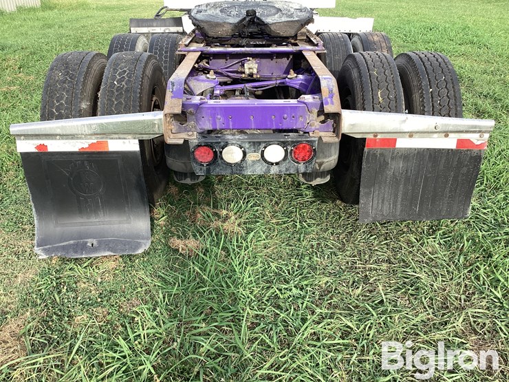 2014-kenworth-t660-image-19