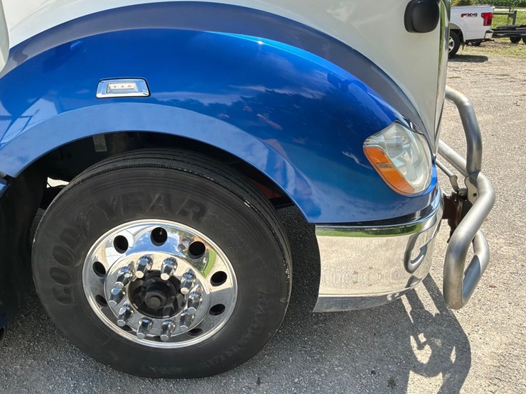 2018-kenworth-t680-image-44