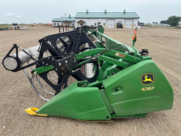 2012-john-deere-935-image-13