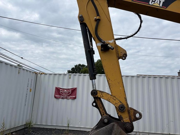 caterpillar-304cr-image-6