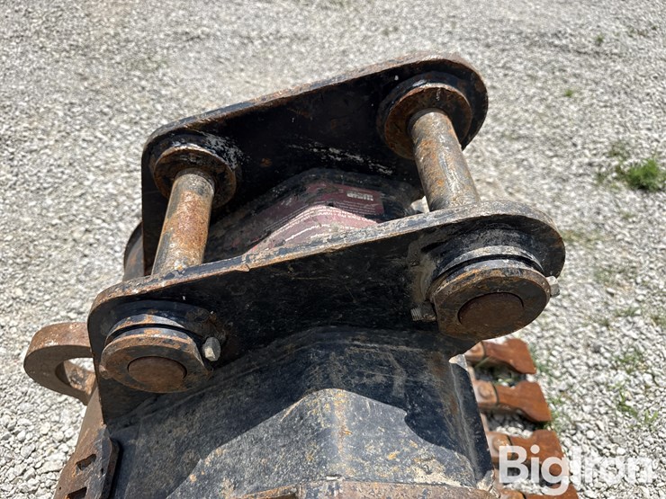 esco-24”-bucket-image-13