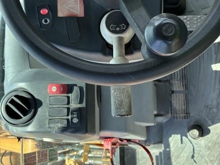 2008-caterpillar-430e-image-26