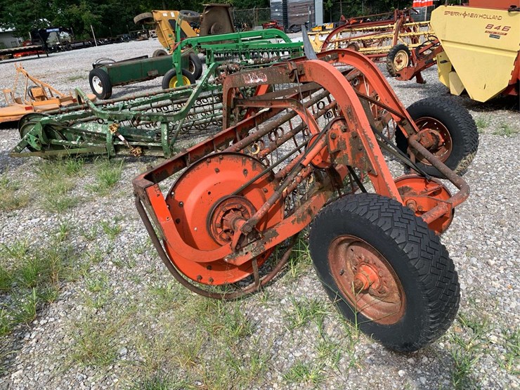 allis-chalmers-side-delivery-hay-rake-image-9