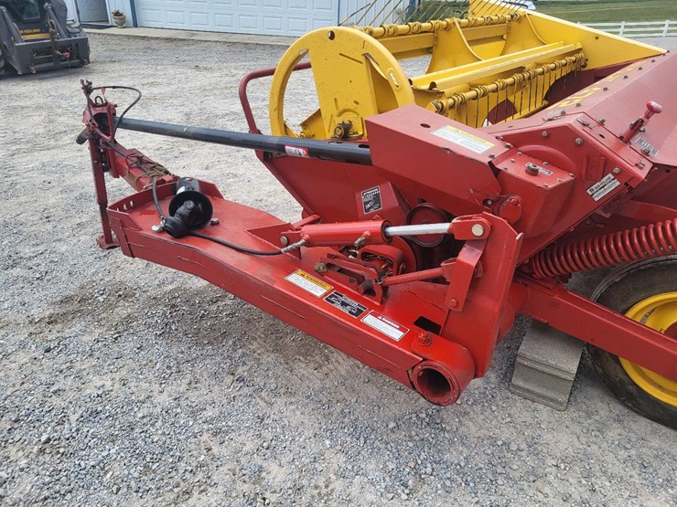 new-holland-472-image-19