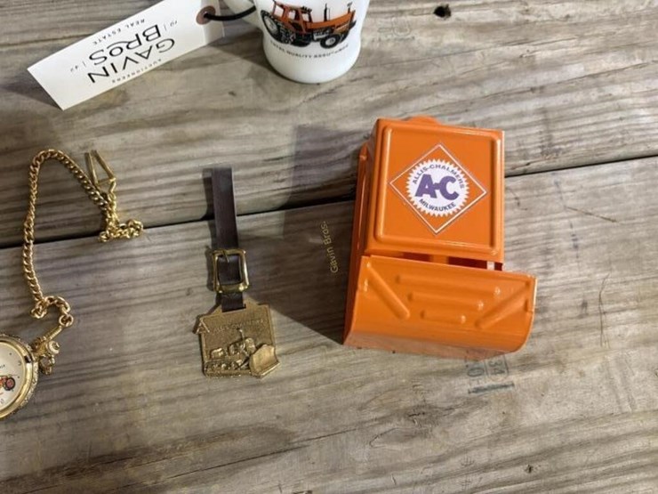 allis-chalmers-collectibles---four-items-image-2
