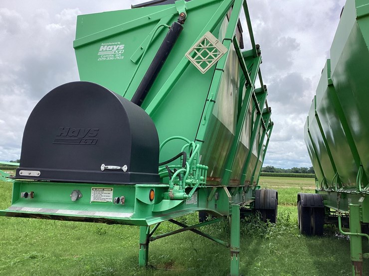 hays-lti-side-dump-bulk-hauler-image-1