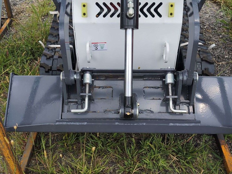 zjg-mini-skid-steer-loader-zj-380-(white)---15hp-image-2