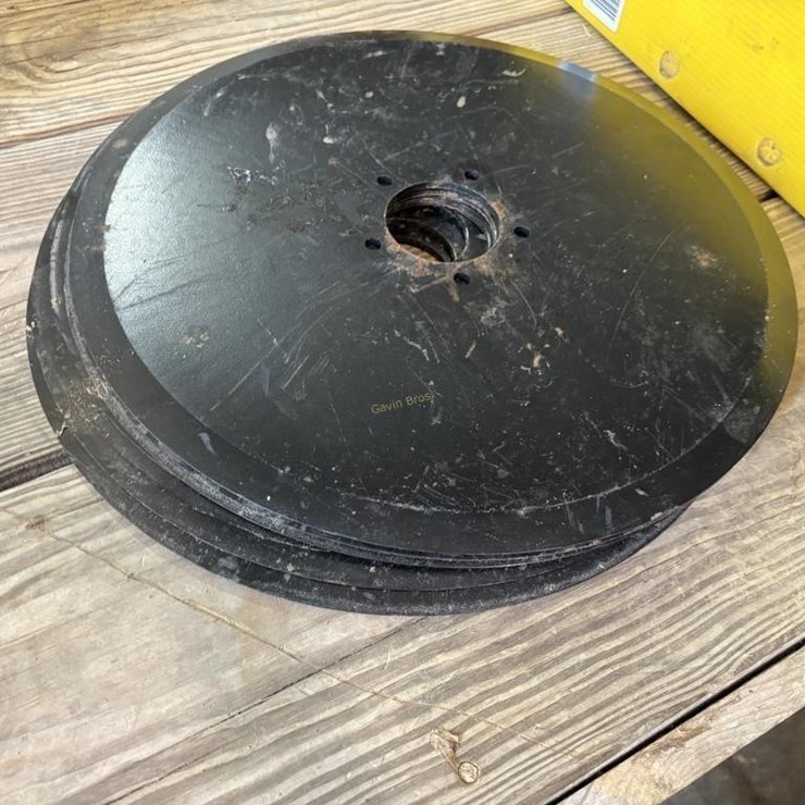 6 - John Deere Single-Disc Fertilizer Opener